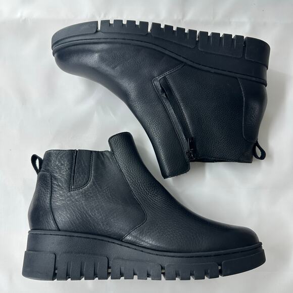 Vionic Women's Black Leather Wedge Uptown Sur Ankle Boot, Size 9.5, NWOT - Picture 1 of 8